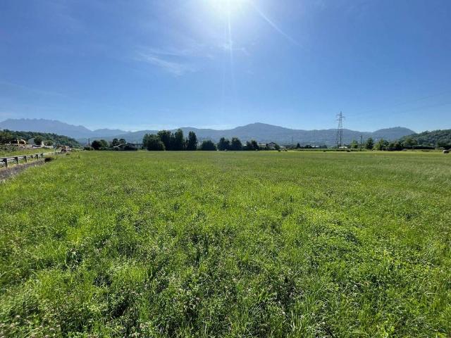 Terreno in vendita a Oggiono LC