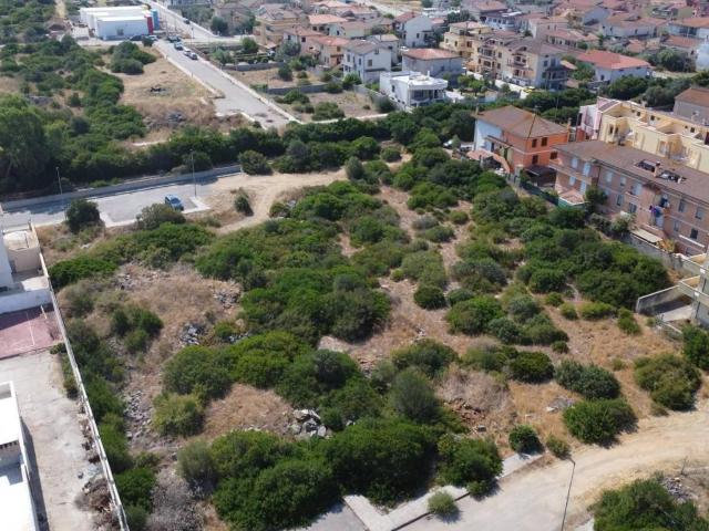 Terreno in vendita a Olmedo SS