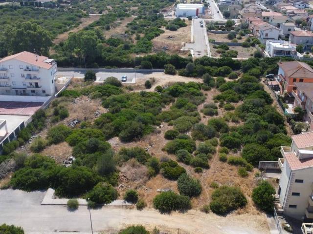Terreno in vendita a Olmedo SS