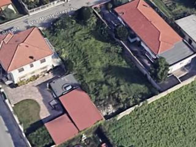 Terreno in vendita a Ossona MI