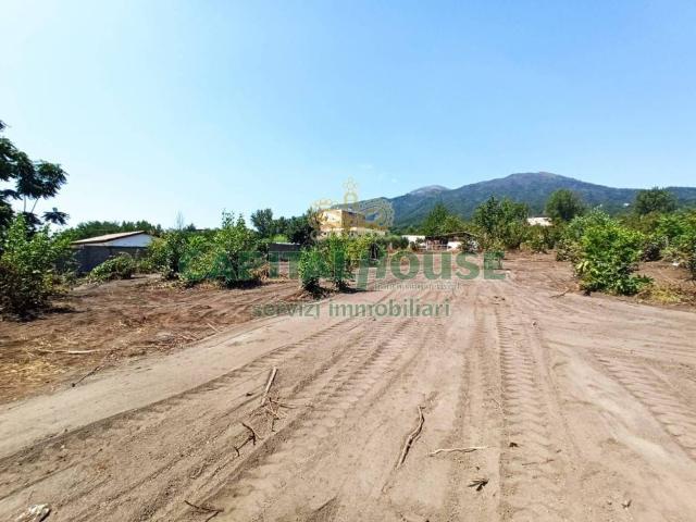 Terreno in vendita a Ottaviano NA