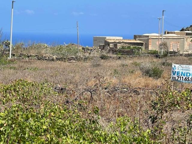 Terreno in vendita a Pantelleria TP