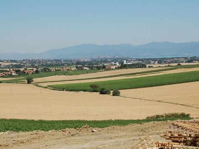 Terreno in vendita a Paciano PG