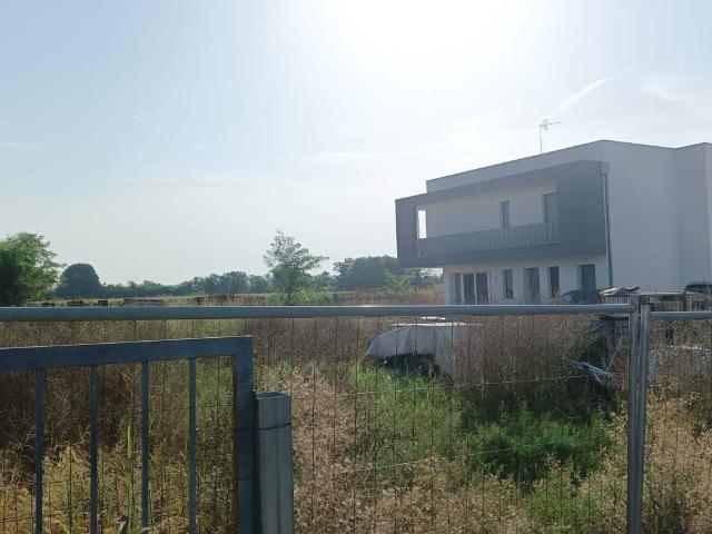 Terreno in vendita a Paese TV