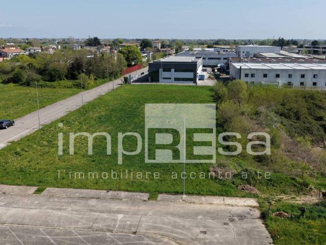 Terreno in vendita a Paese TV