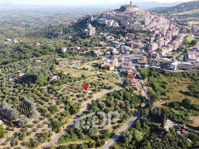 Terreno in vendita a Palombara Sabina RM