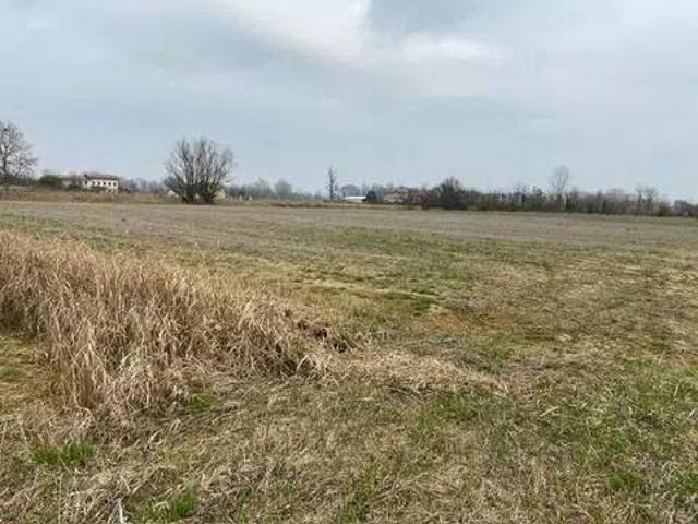 Terreno in vendita a Pasiano di Pordenone PN