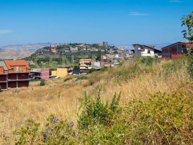 Terreno in vendita a Paternò CT