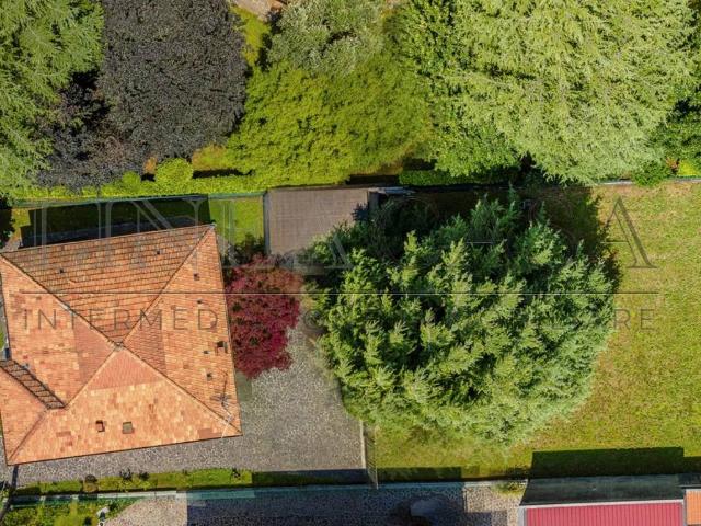 Terreno in vendita a Pedrengo BG