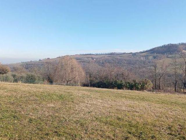 Terreno in vendita a Pianello Val Tidone PC
