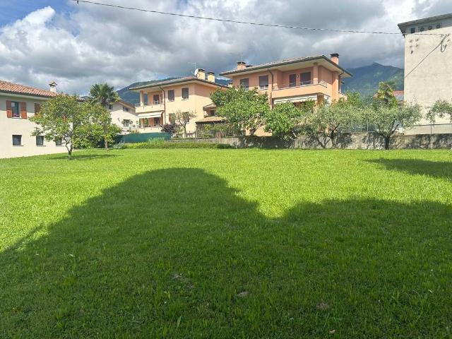 Terreno in vendita a Pieve del Grappa TV