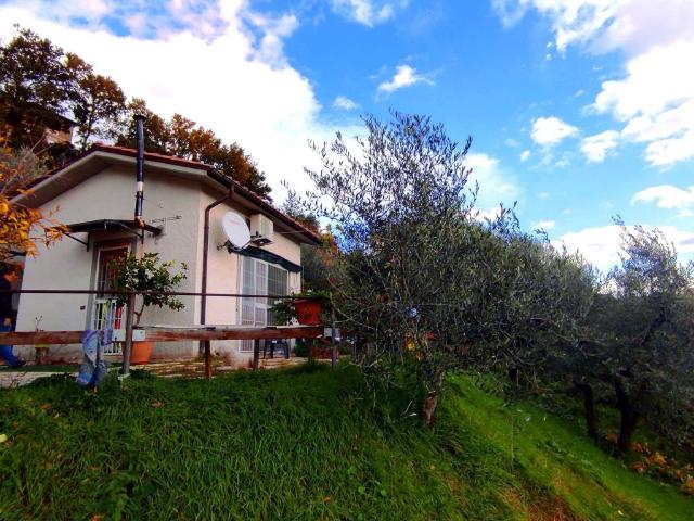 Terreno in vendita a Poggio Nativo RI