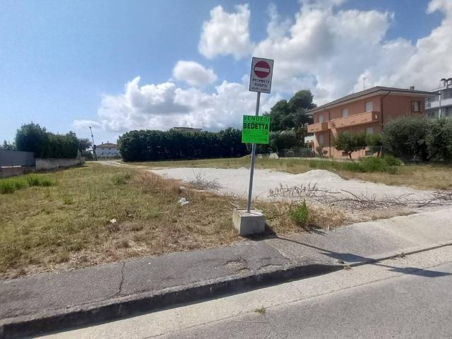 Terreno in vendita a Porto Sant'Elpidio FM