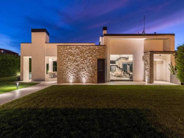 Terreno in vendita a Porto San Giorgio FM