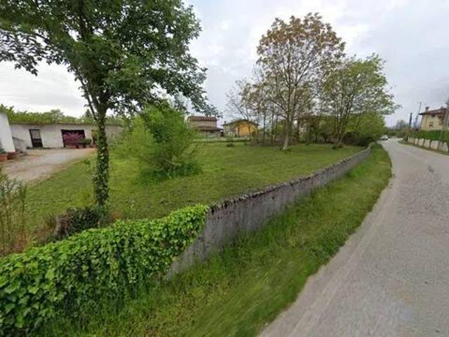 Terreno in vendita a Remanzacco UD