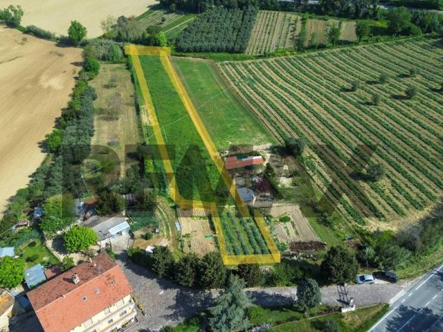 Terreno in vendita a Recanati MC