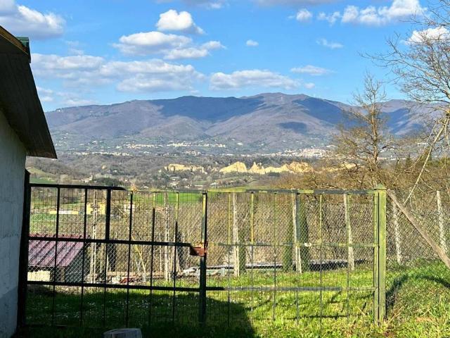 Terreno in vendita a Reggello FI