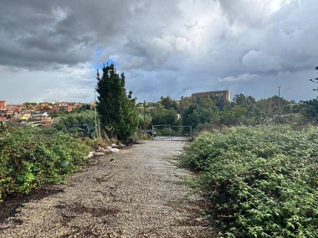 Terreno in vendita a Roma RM