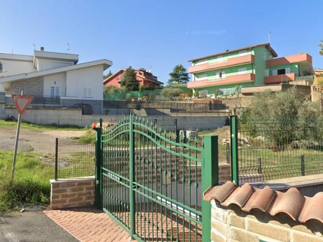 Terreno in vendita a Roma RM