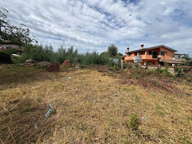 Terreno in vendita a Roma RM