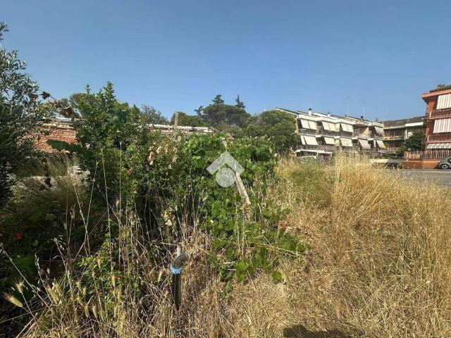 Terreno in vendita a Roma RM