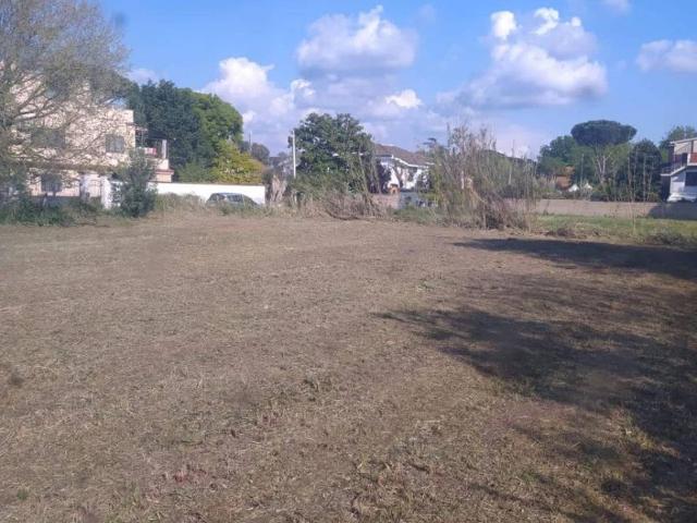 Terreno in vendita a Roma RM