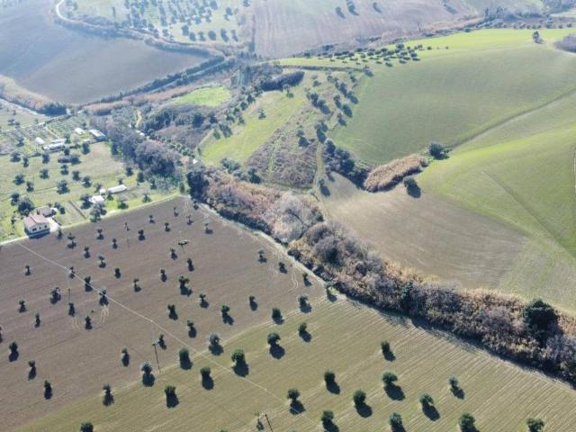 Terreno in vendita a Roseto degli Abruzzi TE