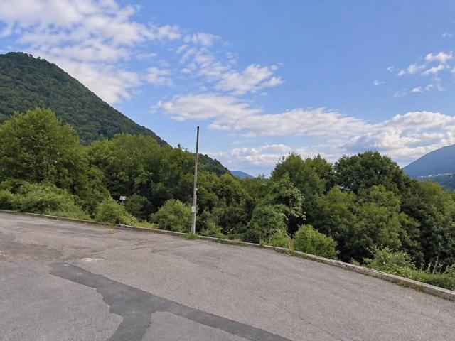 Terreno in vendita a Schignano CO