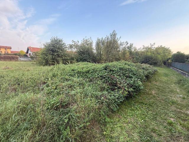 Terreno in vendita a Samarate VA