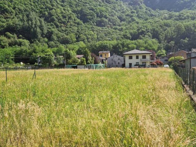 Terreno in vendita a Samolaco SO