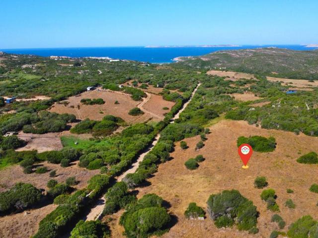 Terreno in vendita a Santa Teresa Gallura OT