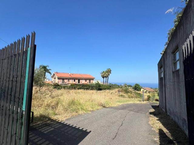 Terreno in vendita a Santa Venerina CT