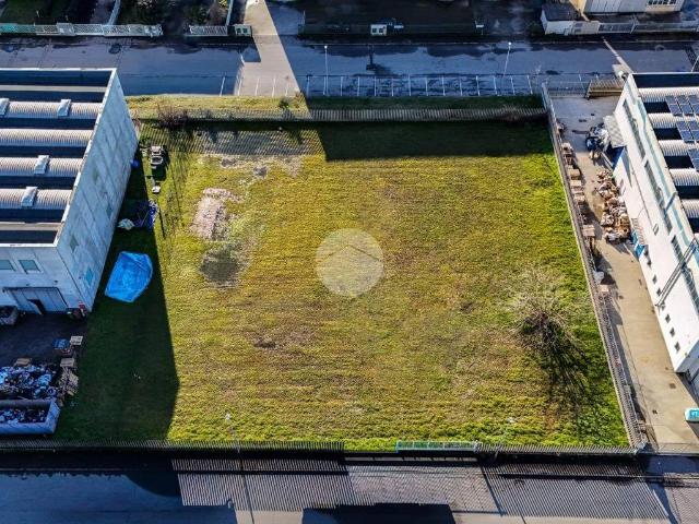 Terreno in vendita a Sant'Angelo Lodigiano LO