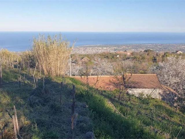 Terreno in vendita a Sant'Alfio CT