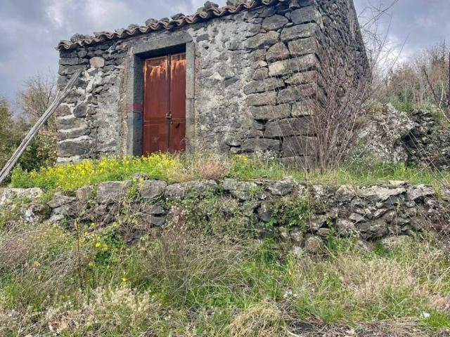 Terreno in vendita a Sant'Alfio CT