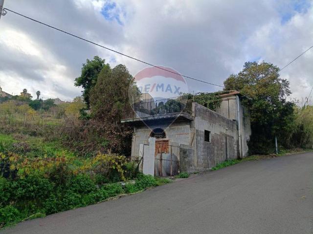 Terreno in vendita a Sant'Alfio CT