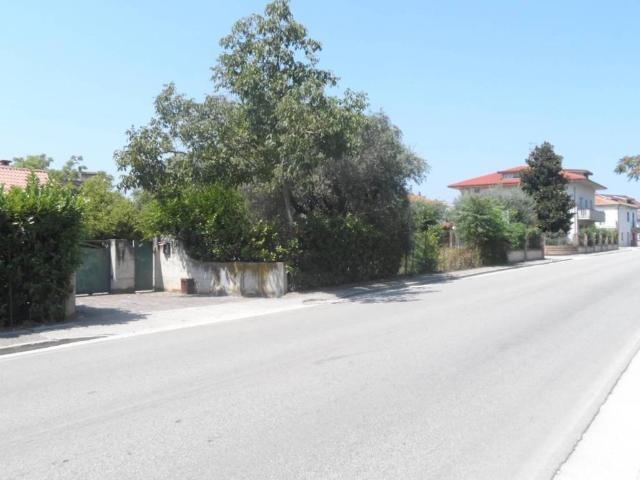Terreno in vendita a Sant'Egidio alla Vibrata TE
