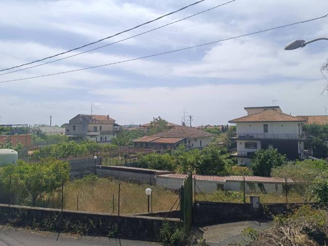 Terreno in vendita a San Giovanni la Punta CT