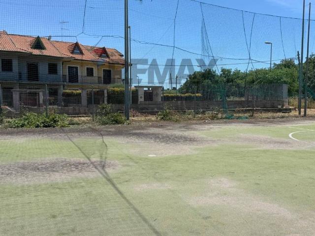 Terreno in vendita a San Giovanni la Punta CT