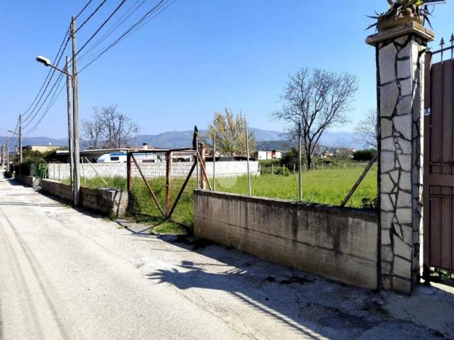 Terreno in vendita a San Felice a Cancello CE