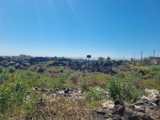Terreno in vendita a San Pietro Clarenza CT