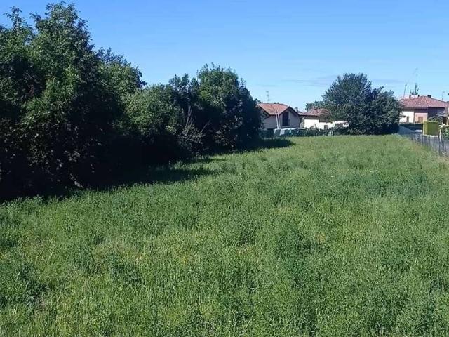 Terreno in vendita a Saltrio VA