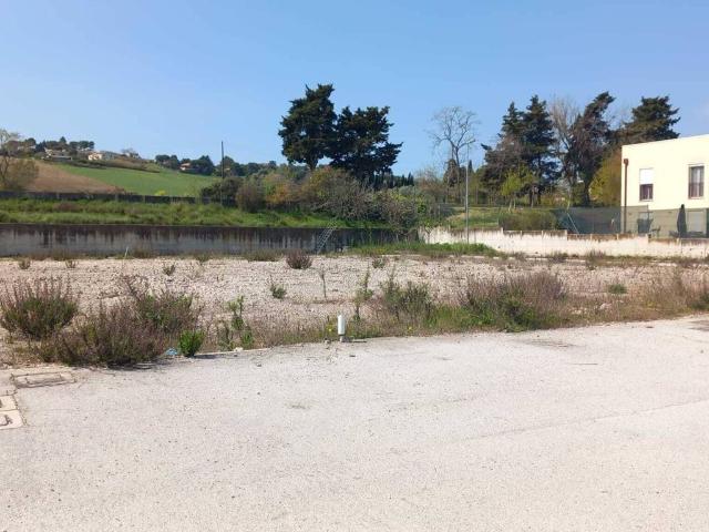 Terreno in vendita a Senigallia AN