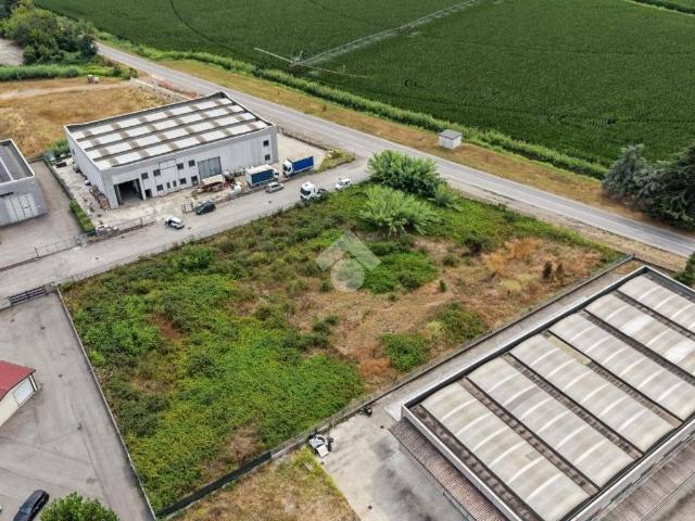 Terreno in vendita a Secugnago LO