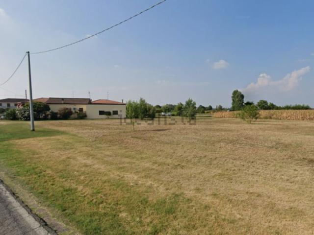 Terreno in vendita di 1050 m² in Via Campagne