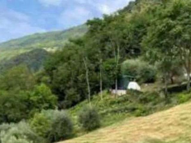 Terreno in vendita di 10570 m² in Via Marchetti