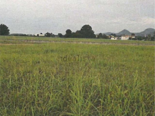 Terreno in vendita di 10606 m² in Via Cà Oddo