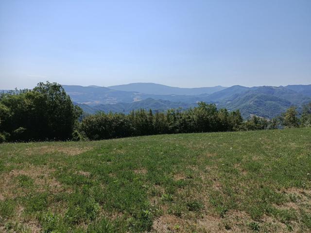 Terreno in vendita di 100000 m² in Via del greppo