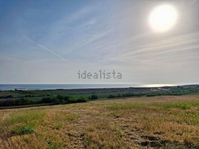 Terreno in vendita di 10000 m² in Contrada Montebello, 74