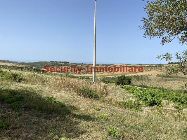 Terreno in vendita di 10000 m² in Contrada Ragana